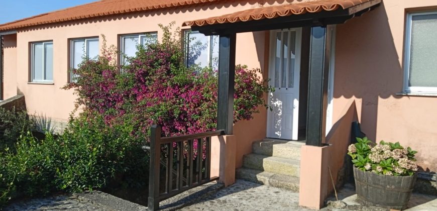 Casa histórica renovada en el casco antiguo de Monforte de Lemos