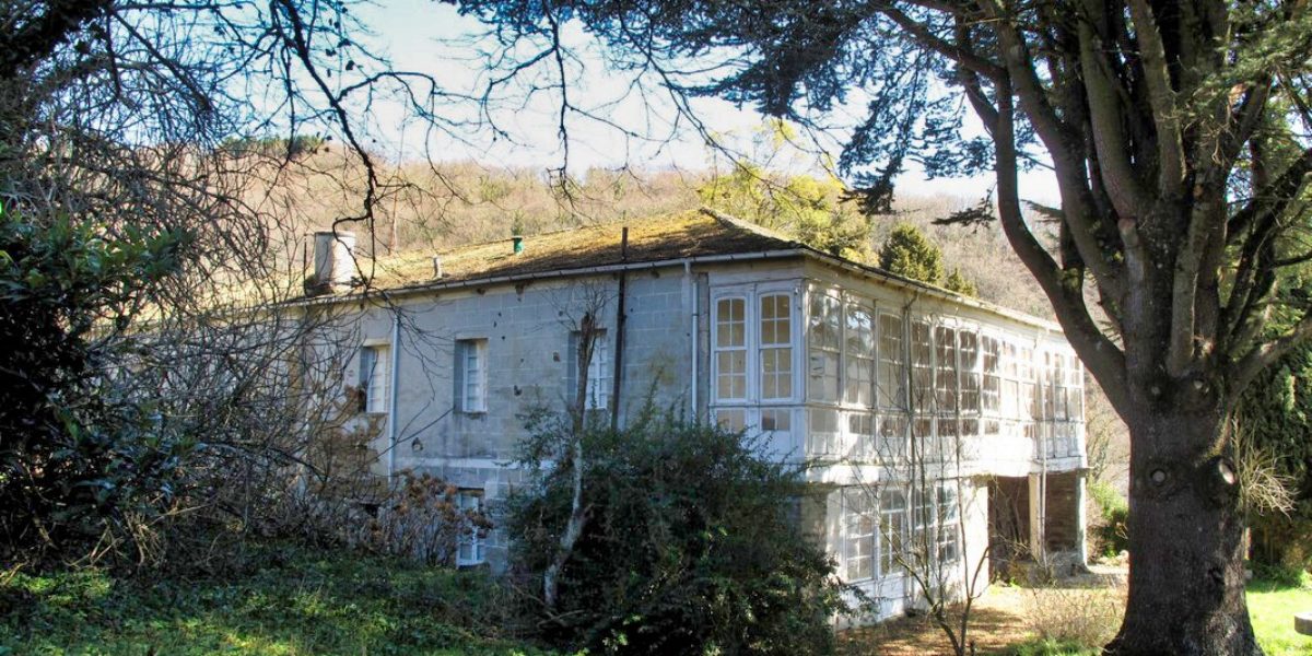 Pazo histórico con amplia finca situada a las puertas de las montañas del Caurel